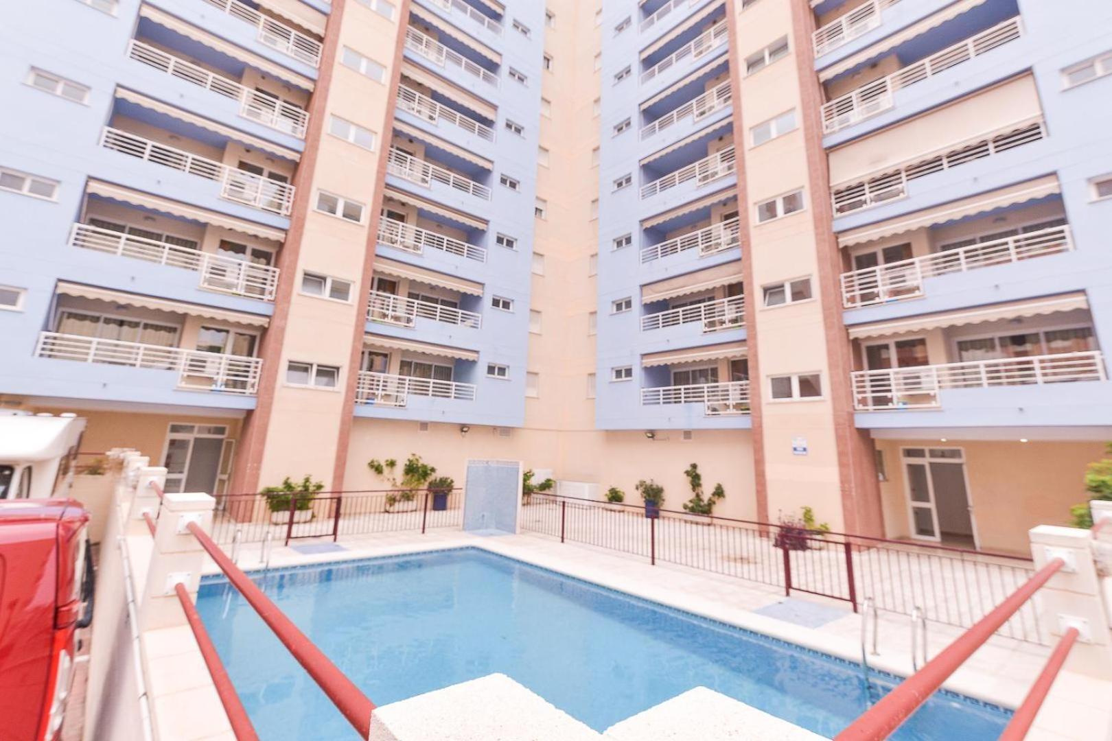 Apartamentos Marblau Peredamar-Julio Y Agosto Solo Familias ガンディア エクステリア 写真